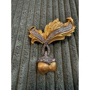 Avon‎ Gold Tone Leaf & Acorn Brooch Pin Rhinestone Vintage Fall Autumn